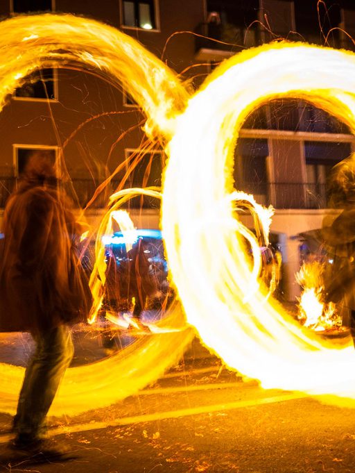 Fêtes populaires, cycles de musique et spectacles