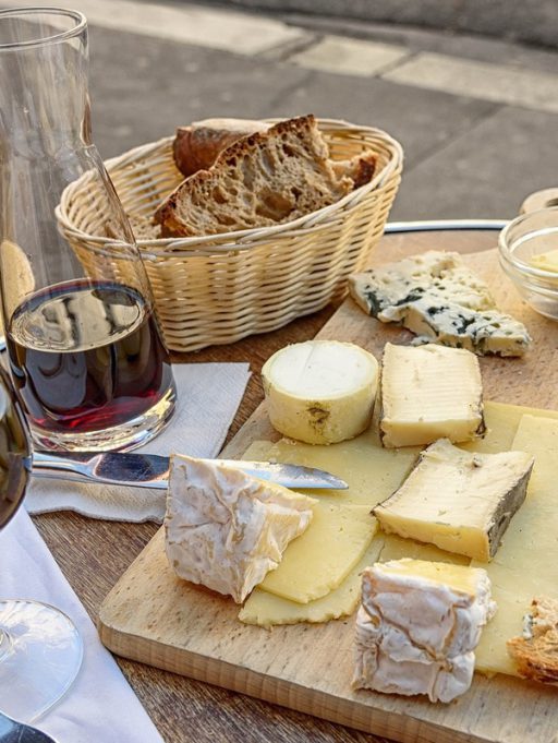 Disfrutar de los atardeceres de Andorra cenando en la terraza de casa