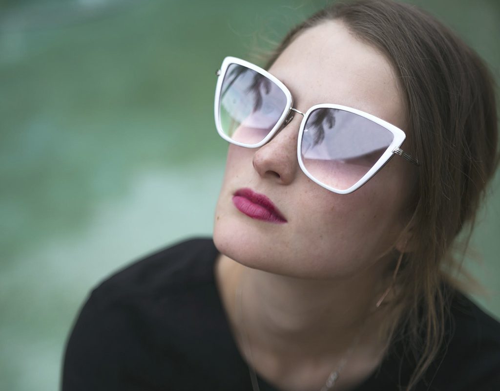 À Illa Carlemany, vous trouverez les lunettes de soleil pour vous protéger et être à la mode.￼