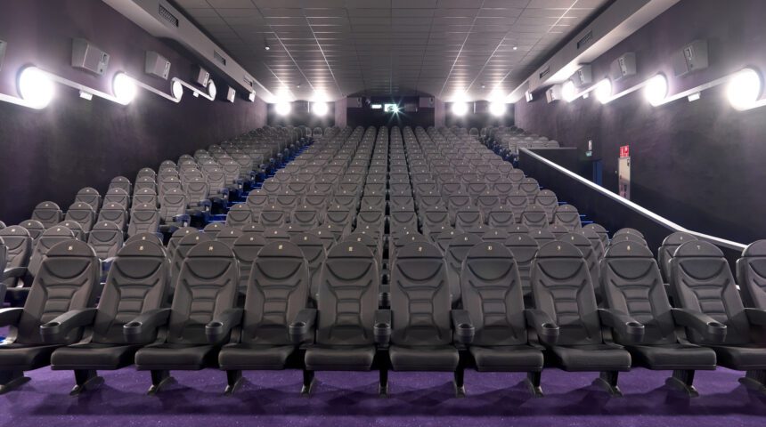 The cinemas, an essential leisure option at illa Carlemany!￼