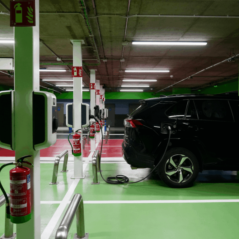 🚗 Aparcamiento céntrico en Andorra: ¡la mejor opción en el Centro Comercial illa Carlemany!